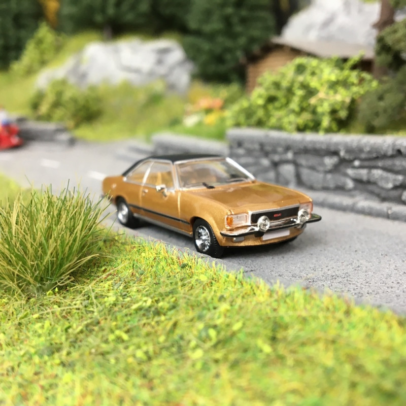 Opel Commodore B coupé Or / Noir-HO 1/87-PCX87 0038