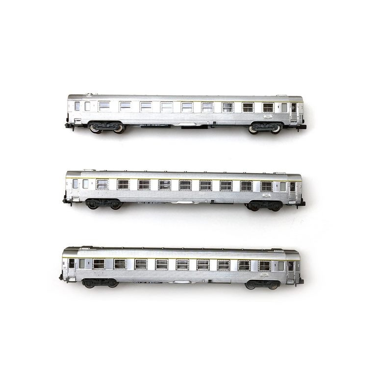3 voitures Inox "La Mouette" Ep III SNCF - N 1/160 - ARNOLD HN4322