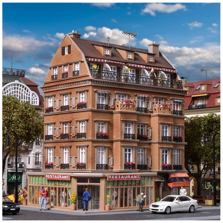 Bâtiment avec restaurant, aménagement et kit d'éclairage Led-HO-1/87-VOLLMER 43781