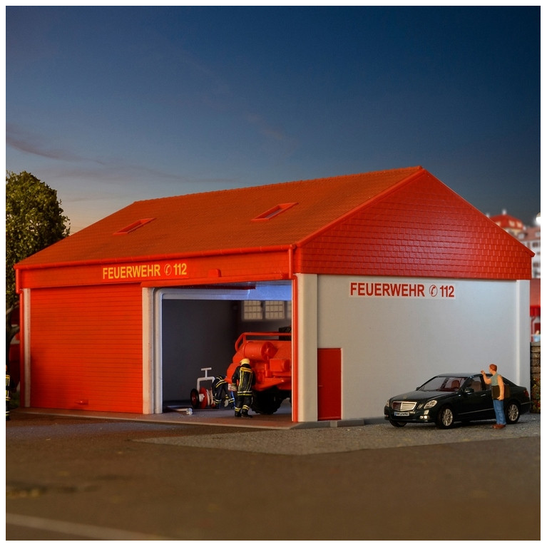 Remise / Garage pour véhicules de pompiers-HO 1/87-KIBRI 38542