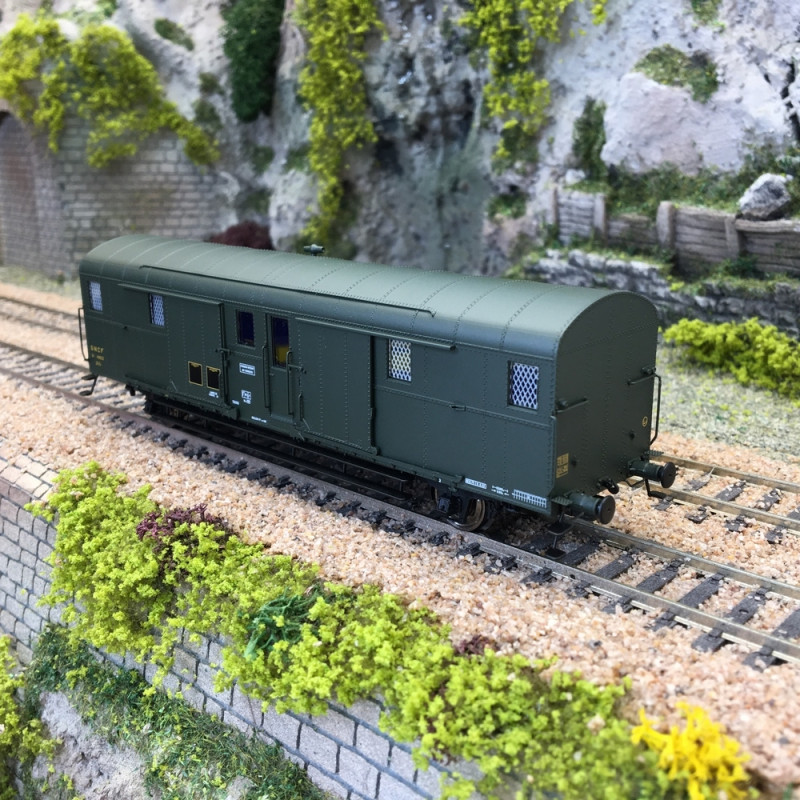 Voiture fourgon OCEM 32 OUEST | REE Modeles VB317 | SNCF | HO Voiture fourgon OCEM 32 OUEST | REE Modeles VB317 | SNCF | HO