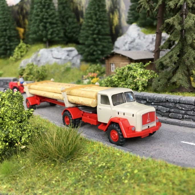 Camion Magirus Transport de bois-HO 1/87-WIKING 39011
