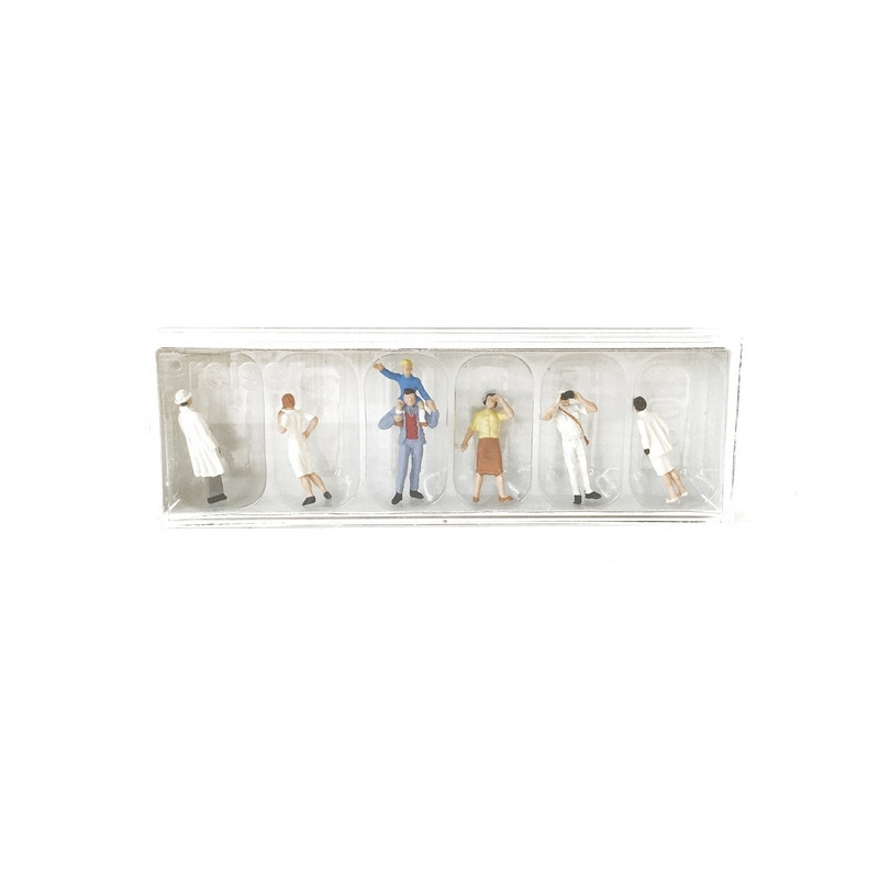 Spectateurs debout - HO 1/87 - PREISER 10026
