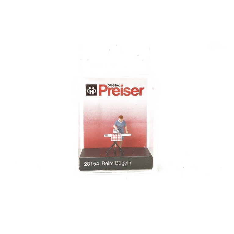 Femme repassant - HO 1/87 - PREISER 28154