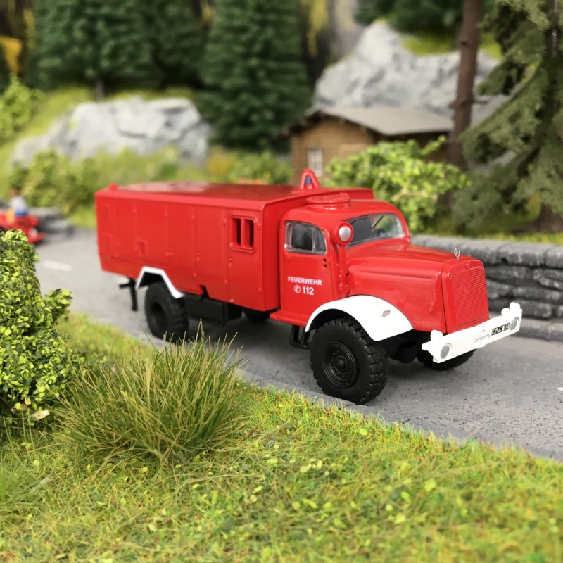 Camion Mercedes LG 315 LF Pompiers-HO 1/87-SCHUCO 452649600