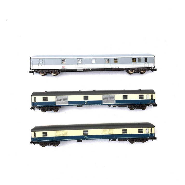 3 voitures ExprD 14117 DB Ep V-N 1/160-MINITRIX 15424