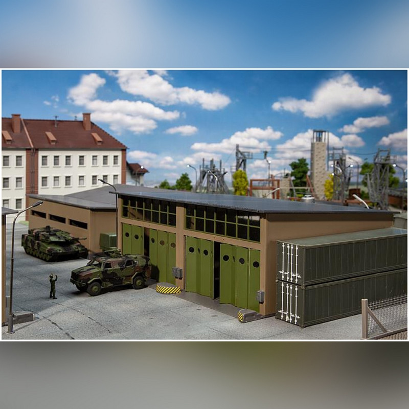 Grand Garage série militaire-HO 1/87-FALLER 144103