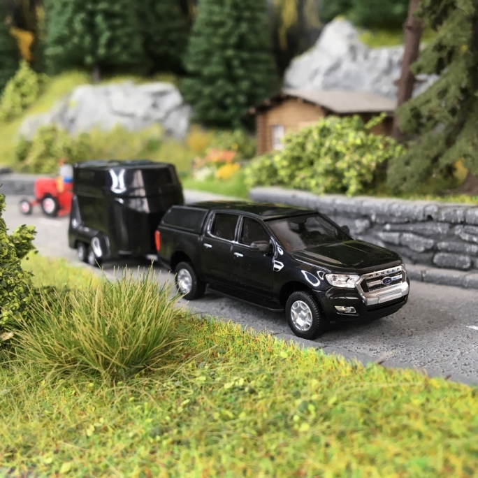 Ford Ranger avec Van à Chevaux-HO-1/87-BUSCH 52814