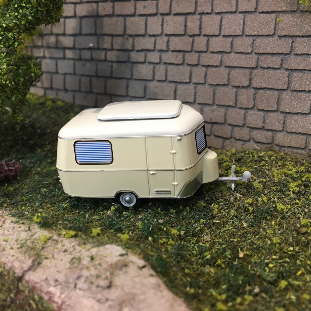 Miniature Caravane Eriba Familiale beige - francis miniatures