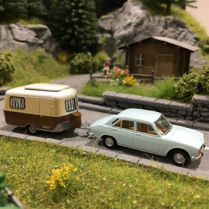 Peugeot 504 + Caravane Eriba-HO 1/87-SAI 2089