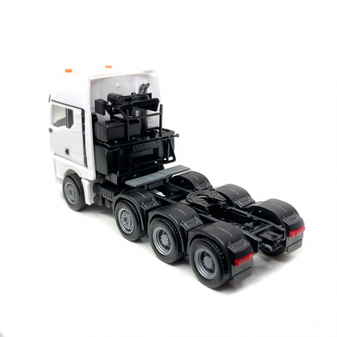 Herpa Man TGX GX Individual Tracteur, fidèle à l'original à l'échelle 1:87,  Camion pour Diorama, d'objet de Collection, modèles Miniatures de  décoration en Plastique, 313711-002, Blanc : : Jeux et Jouets