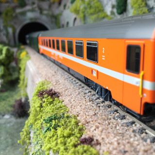 8 voitures PARIS-BÂLE-ZURICH 114/115 Arbalète Ep V SBB-HO 1/87-LSMODELS MW1806