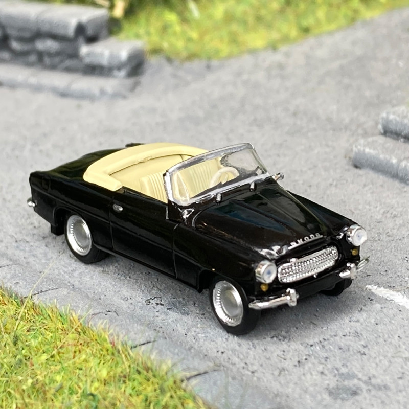 Skoda Felicia cabriolet noir -HO 1/87-BREKINA 27438