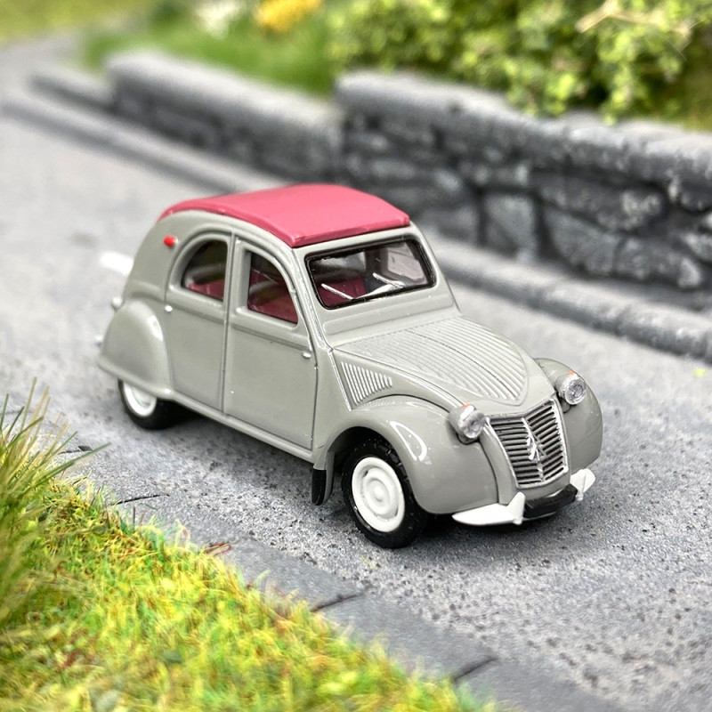 Citroën 2 CV AZLP 1958 grise, capote grenat fermée -HO 1/87-SAI 6002