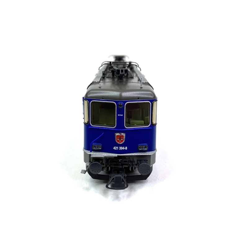Locomotive Re 421 394-8 SBB Ep VI digital son 3R -HO 1/87-ROCO 79408
