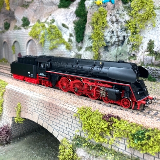 Locomotive vapeur BR 01 1518-8 DR, EP IV - ROCO 71265 - HO 1/87