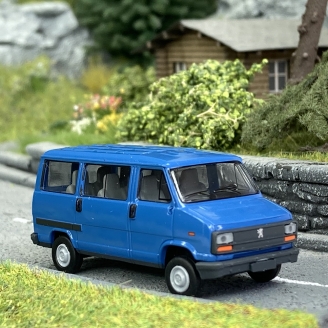 Peugeot "J5" Bleu - BREKINA 7161 - HO 1/87