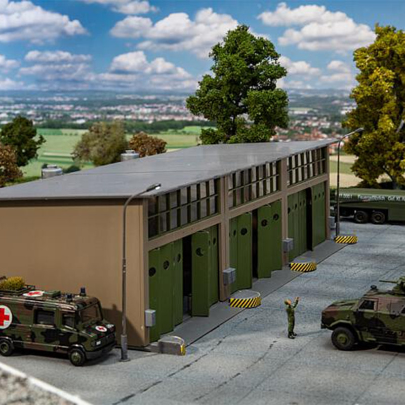 Garages, maintenance, camp Militaire - FALLER 144106 - HO 1/87