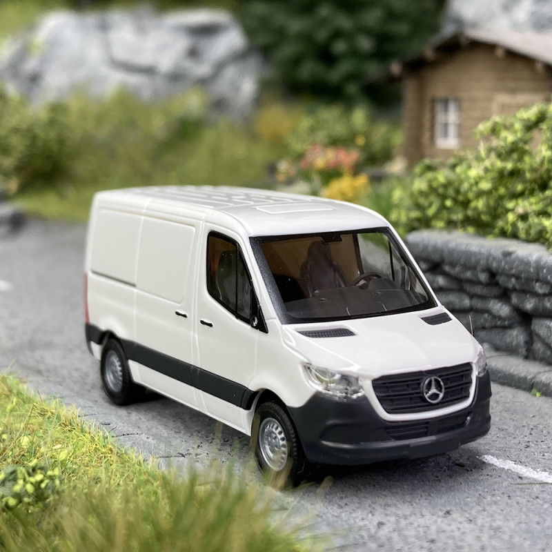 Mercedes Sprinter Blanc - BUSCH 53400 - HO 1/87