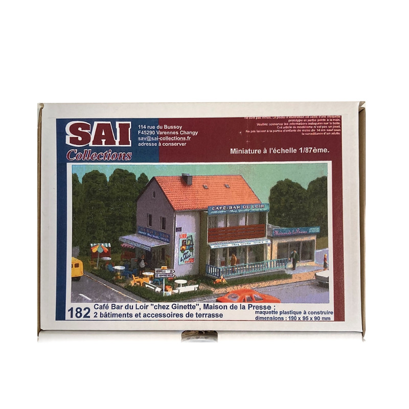 MKD HO CAFE de la POSTE immeuble maquette montée ville décor maison