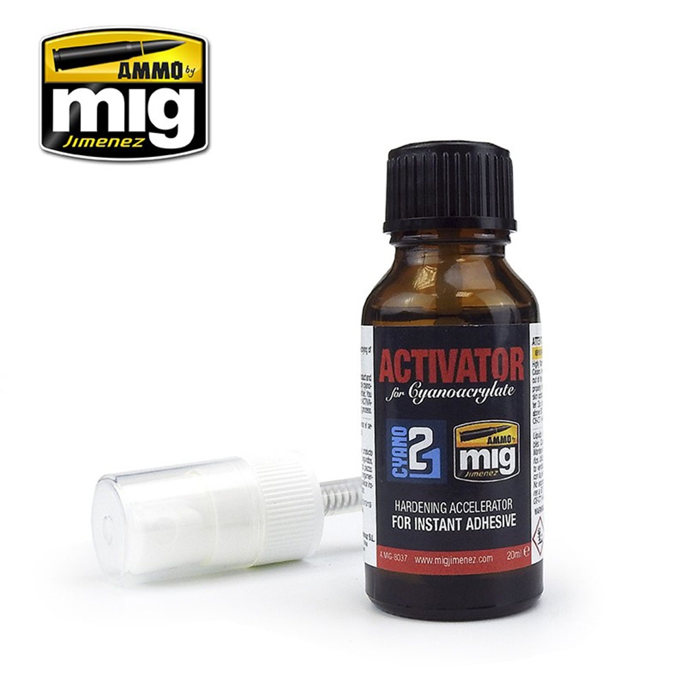 https://www.latelierdutrain.com/132472/activateur-de-colle-cyanoacrylate-pot-20ml-ammo-8037.jpg