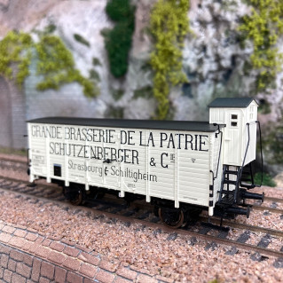 Wagon couvert type G10 + guérite "SCHUTZENBERGER" Sncf, Ep III - BRAWA 49846 - HO 1/87