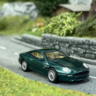 Aston Martin DB7 Vert Foncé Métal - PCX870104 - HO 1/87