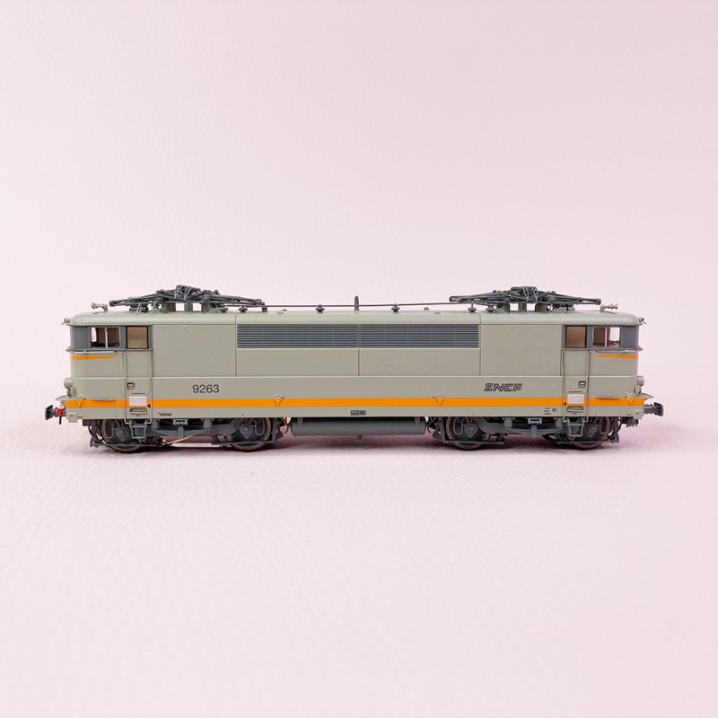 Locomotive électrique BB 9263 "béton sigle nouille Sncf, Ep IV et V digital son 3R - REE MB085SAC - HO 1/87