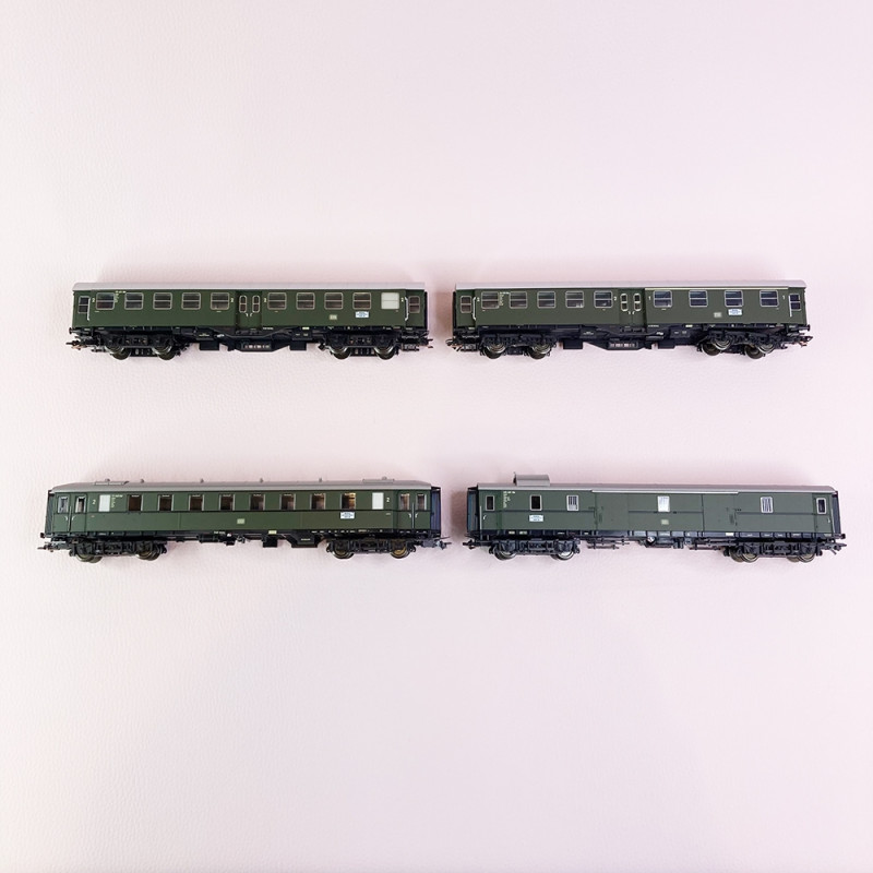 4 voitures grandes lignes Nuremberg-Furth iW, DB, Ep III - MARKLIN 41327 - HO 1/87
