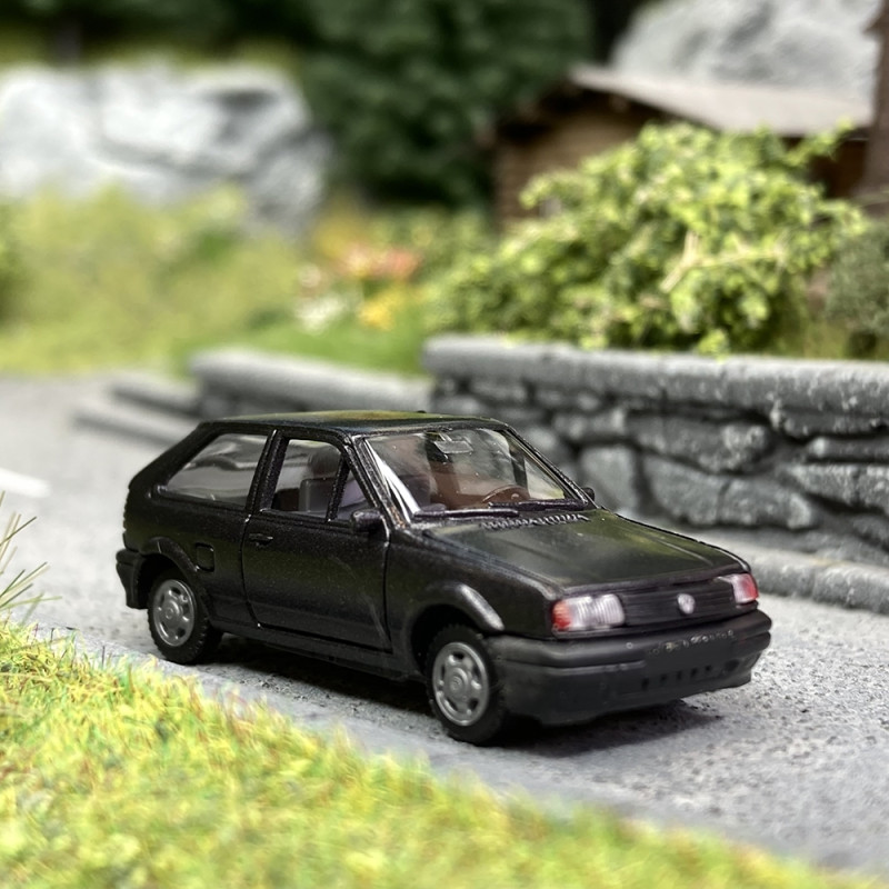 VW Polo II coupé restylée (2F), Noire mat - AWM 0039 - HO 1/87