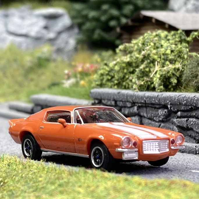 Chevrolet Camaro Z28 1970, Orange Blanc - BREKINA 19910 - HO 1/87