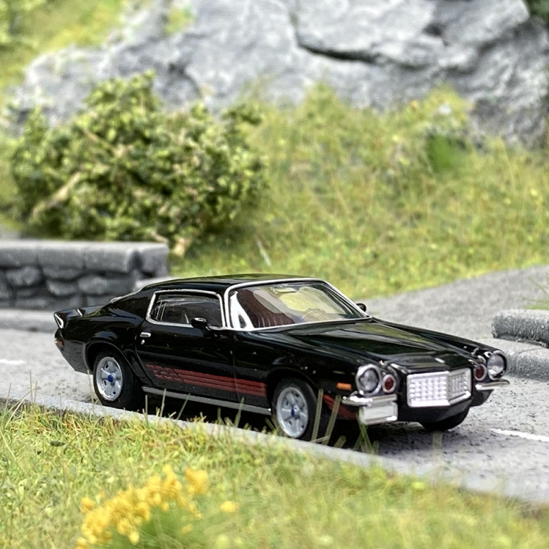 Chevrolet Camaro Z28 1970, Noire Rouge - BREKINA 19915 - HO 1/87