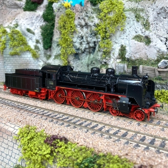 Locomotive vapeur BR 17 008 DRG "Museum" , Ep II, digital son 3R - MARKLIN 37197 - HO 1/87