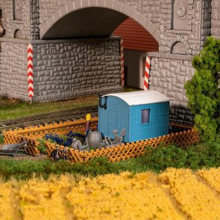 Lot De 10 Fûts Miniatures Bleus échelle HO 1/87 – Accessoires De Décoration Pour Maquettes De Trains, Gares Et Dioramas