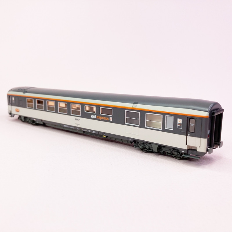 LS Models PI9713 - Voiture Corail Grill Express SNCF, époque IV-V, 1/87 (neuf)