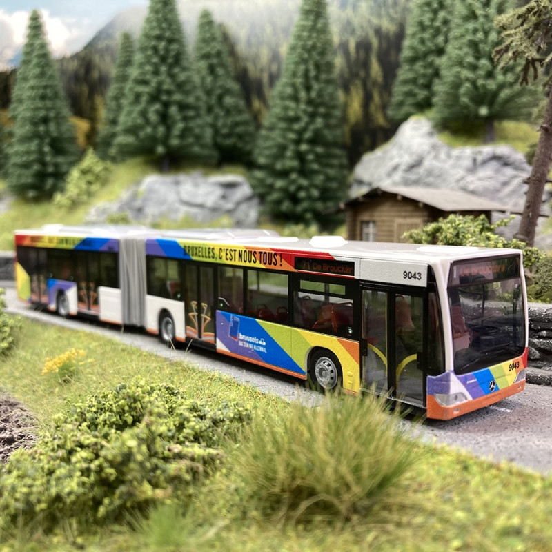 Bus Mercedes Citaro G STIB "Pride Bus" - RIETZE 69961 - HO 1/87