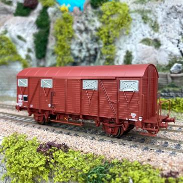 Wagon couvert 2 essieux type KF, "Europ", Sncf, Ep III - BRAWA 50111 - HO 1/87