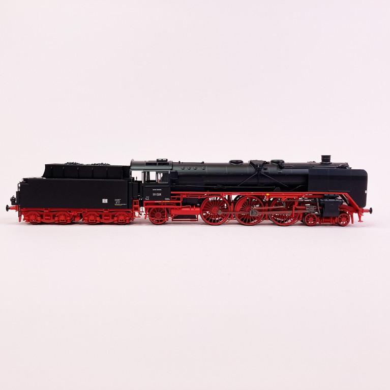Locomotive vapeur BR 01 028 DR, Ep III digital son - BRAWA 40930 - HO-1/87