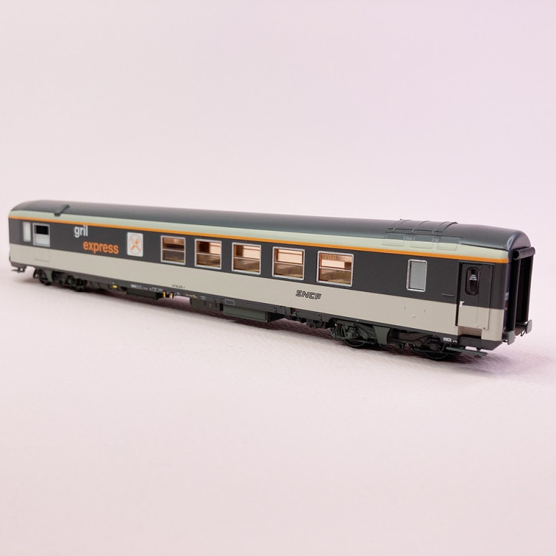 Voiture voyageurs 1/2cl des CFF LSMODELS 472012 - UTM Modélisme Ferroviaire