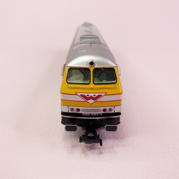 Locomotive diesel BR 320 001-1 "H.F. WIEBE", Ep VI, digital son 3R - MARKLIN 39321 - HO 1/87