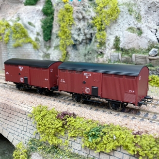 2 wagons Primeurs rouge Sideros 10T PLM, Ep II - REE WB757 - HO 1/87