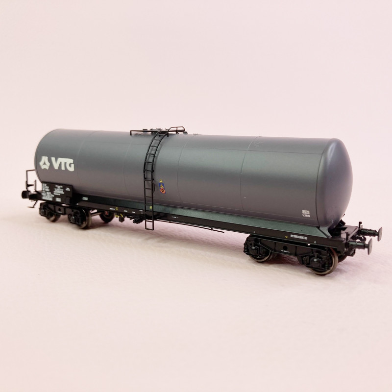 Wagon citerne ANF longue, bogie Y 23M VTG, Ep V et VI - REE WB596 - HO 1/87