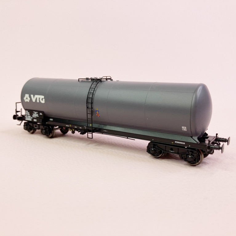 Wagon citerne ANF longue, bogie Y 23M VTG, Ep V et VI - REE WB596 - HO 1/87