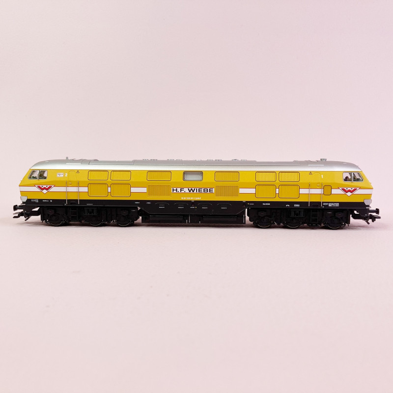 Locomotive diesel BR 320 001-1 Wiebe Holding, Ep VI Digital son - TRIX 22434 - HO 1/87
