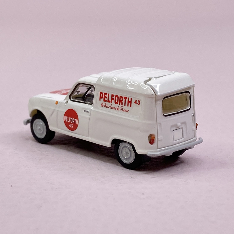 Renault 4L fourgonnette "Pelforth" - BREKINA / SAI 2424 - HO 1/87