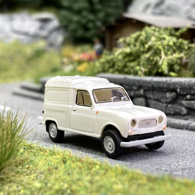 Renault 4L fourgonnette Blanche - BREKINA / SAI 2400 - HO 1/87