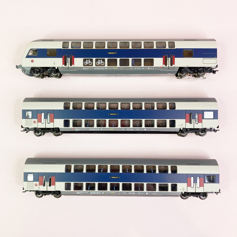 3 voitures à 2 étages 2CL, 1/2CL et pilote, DSB, Ep VI - MARKLIN 43599 - HO 1/87