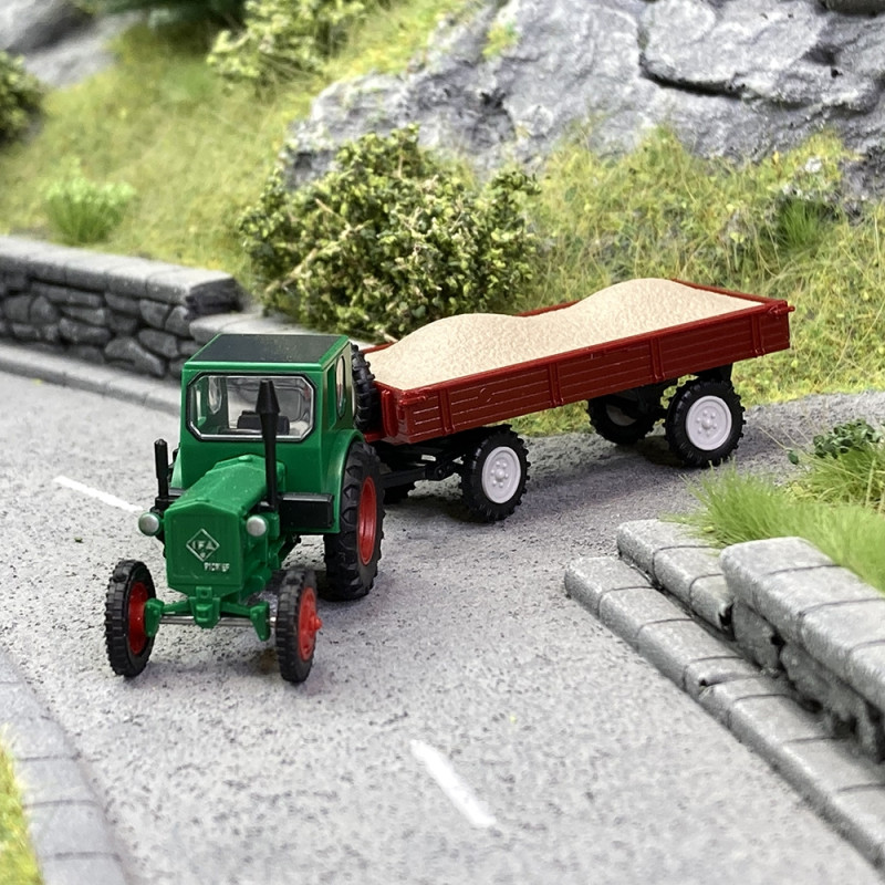 Tracteur RS01 vert + Remorque chargée - MEHLHOSE 6422 - HO 1/87