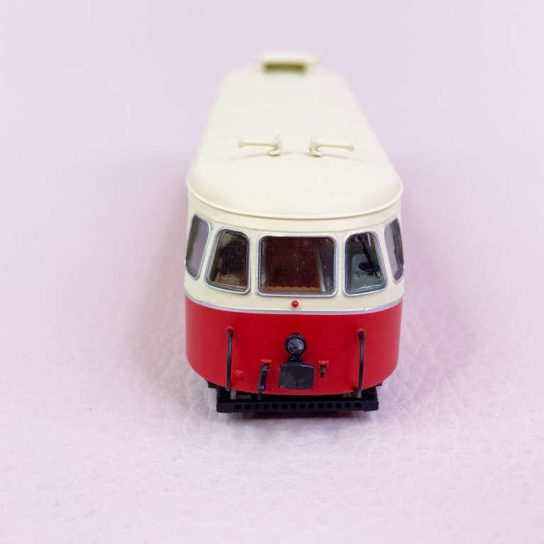 Autorail Billard A80d 511, 1 phare CFDT, Ep III - REE VM008 - HOm et HOe 1/87