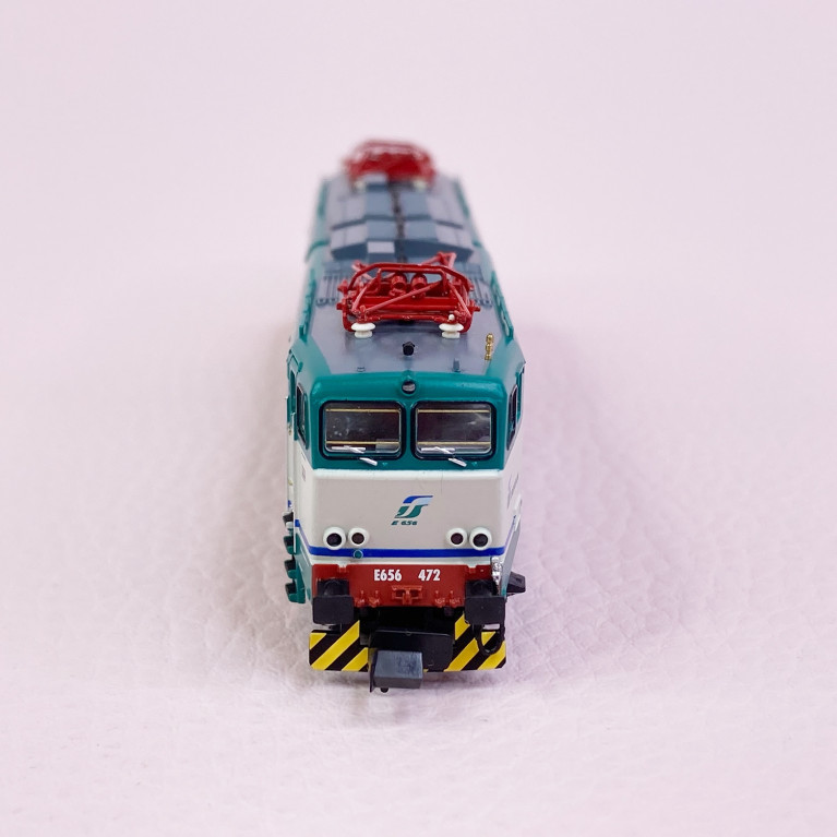 Locomotive électrique E656 472 série 5a, FS, Ep IV et V - ARNOLD HN2532 -N 1/160